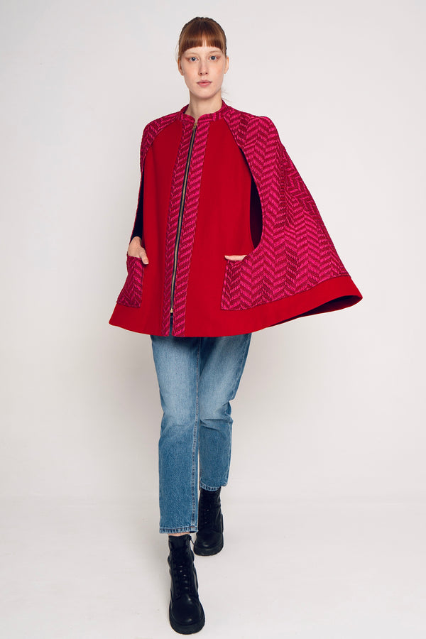 VANELOPE CAPE RED AND PINK