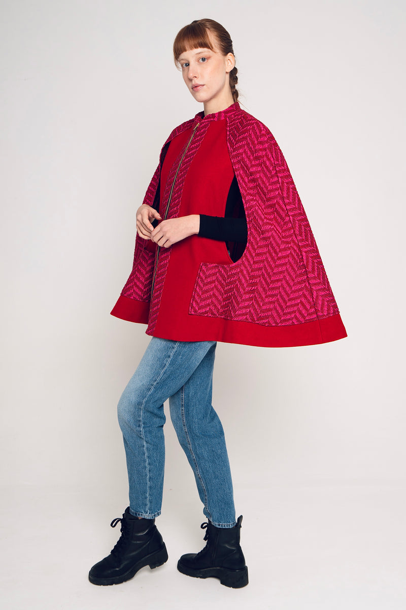 VANELOPE CAPE RED AND PINK