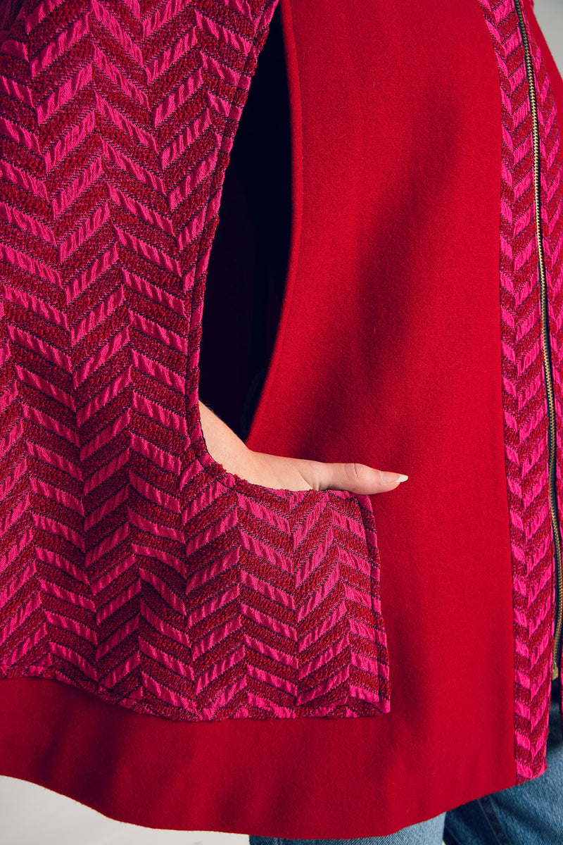 VANELOPE CAPE RED AND PINK