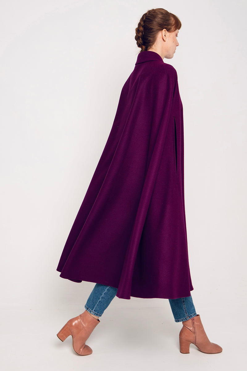 VICTORIA CAPE PURPLE