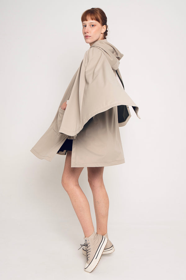 MANTIS WATERPROOF CAPE BEIGE