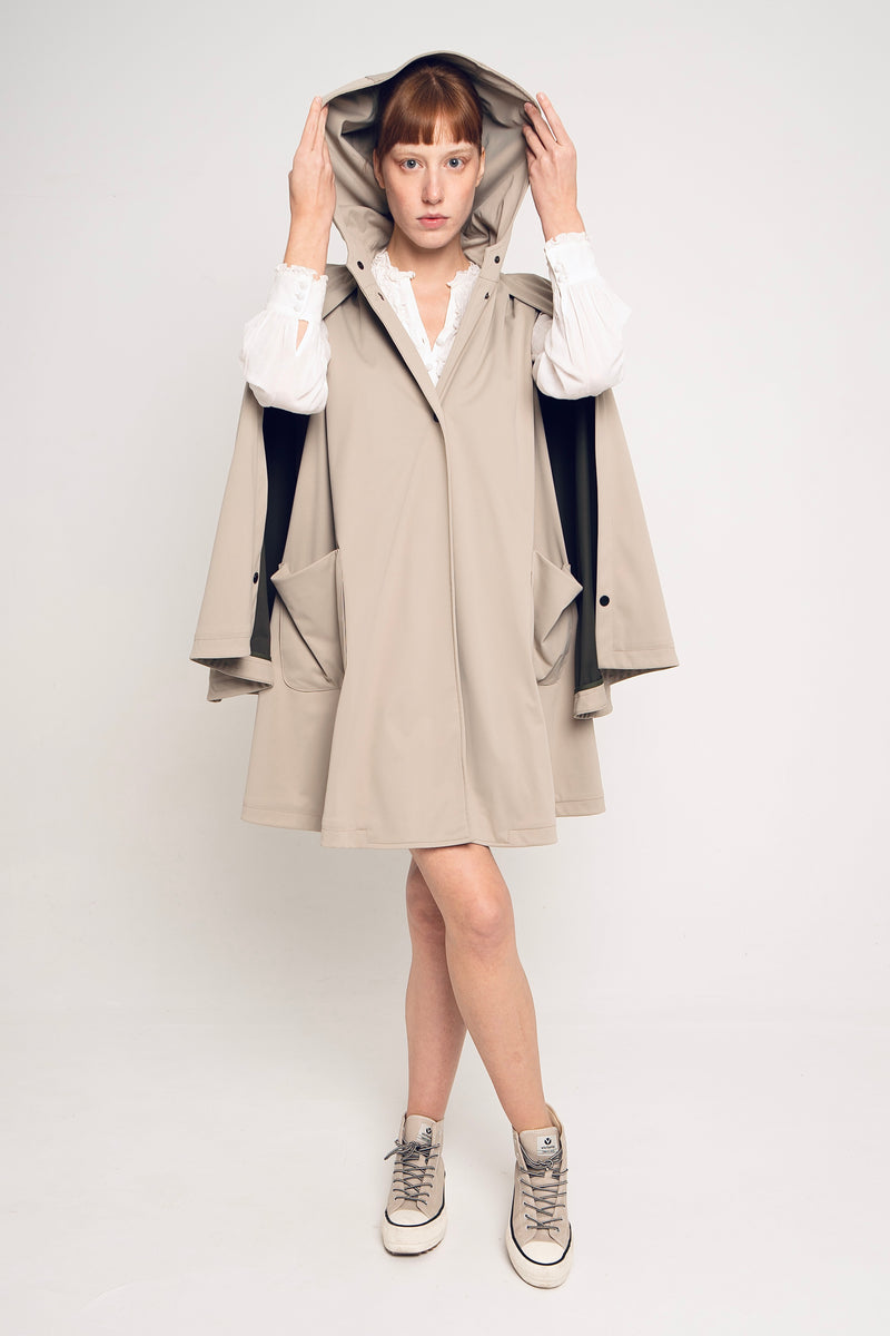 MANTIS WATERPROOF CAPE BEIGE