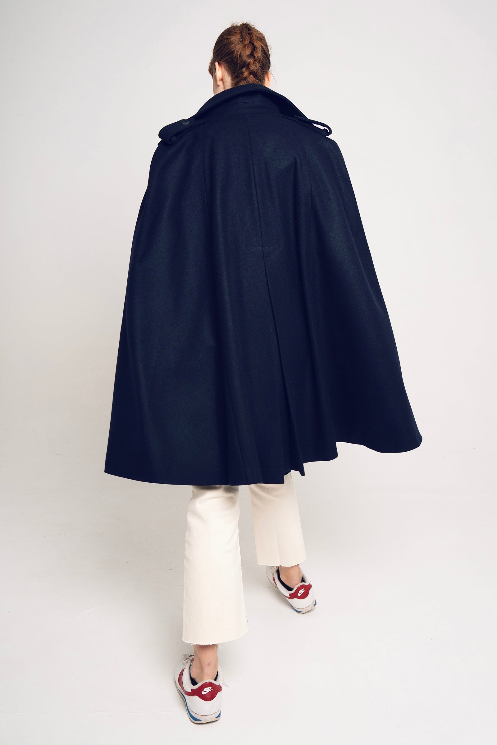 【完売品】COGTHEBIGSMOKE 23AW INES CAPE　NAVY PORT CAPE NAVY (W)