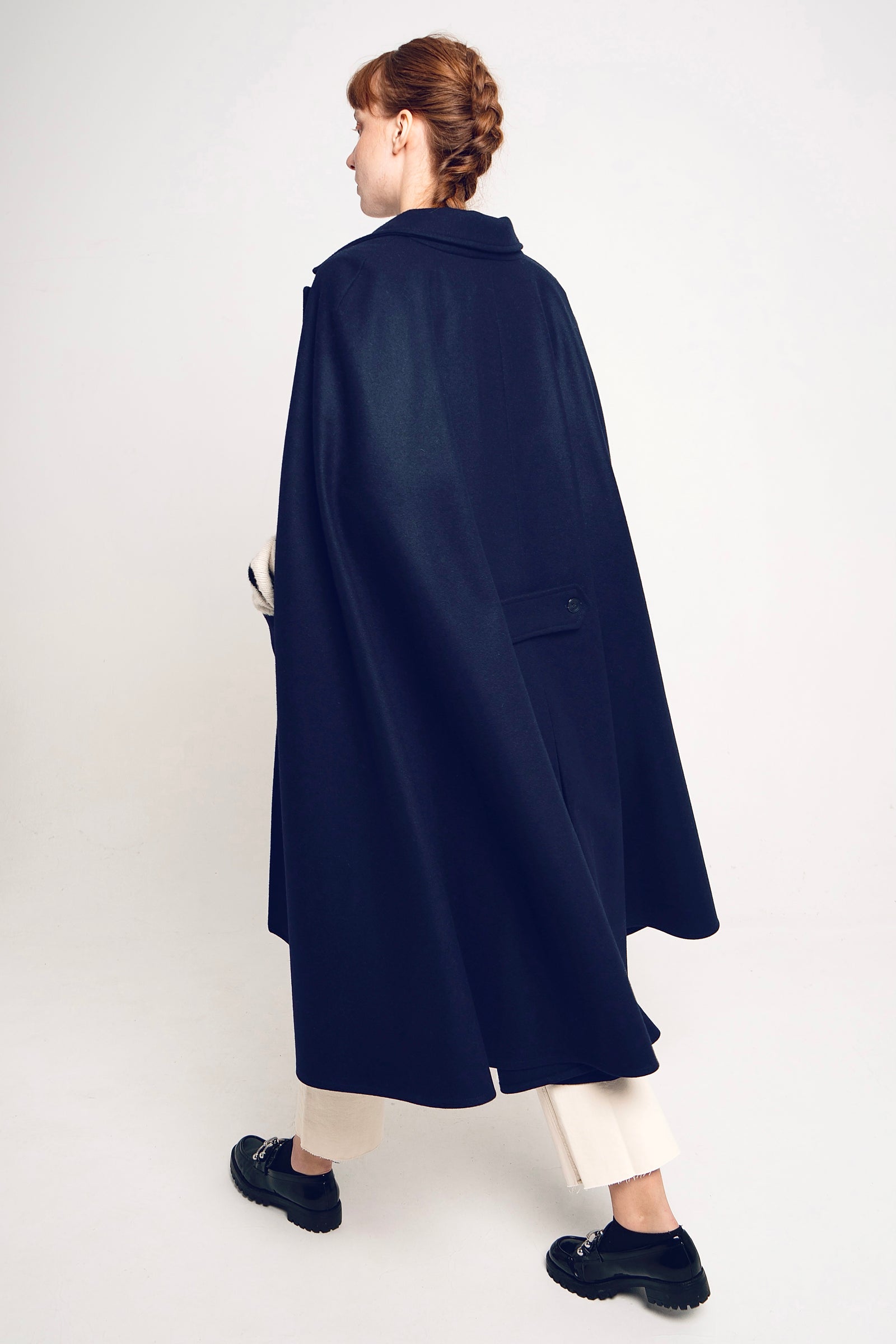 【完売品】COGTHEBIGSMOKE 23AW INES CAPE　NAVY COGTHEBIGSMOKE/コグ ザ ビッグスモーク】 INES CAPE（その他
