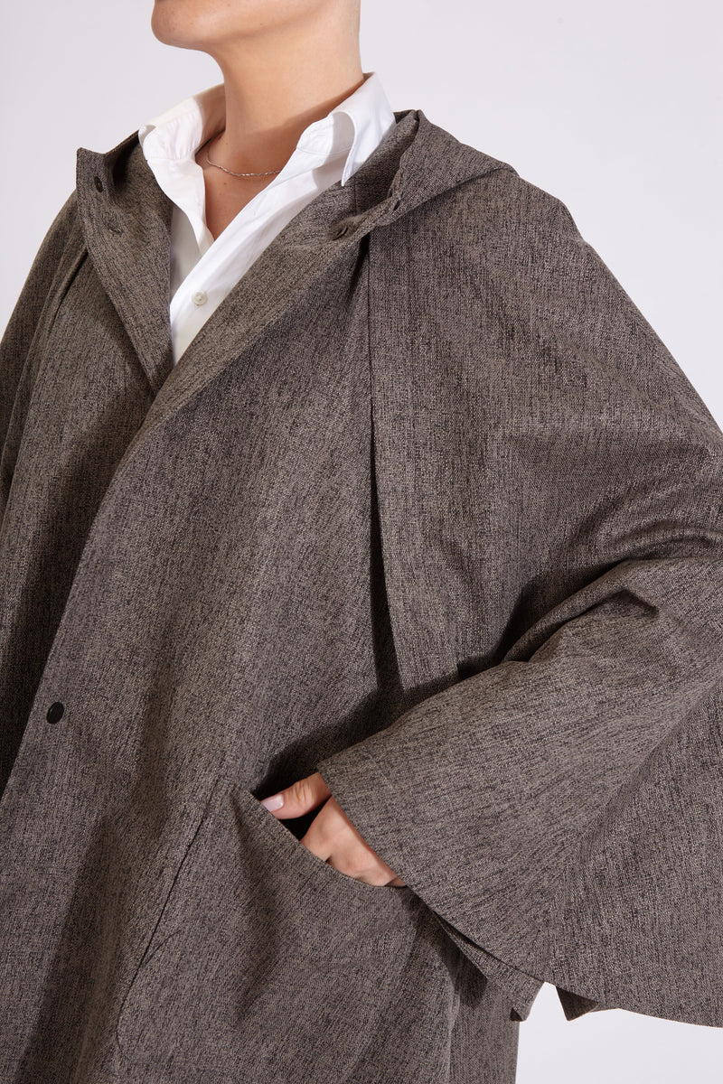 CAPA MANTIS IMPERMEABLE GRIS OSCURO