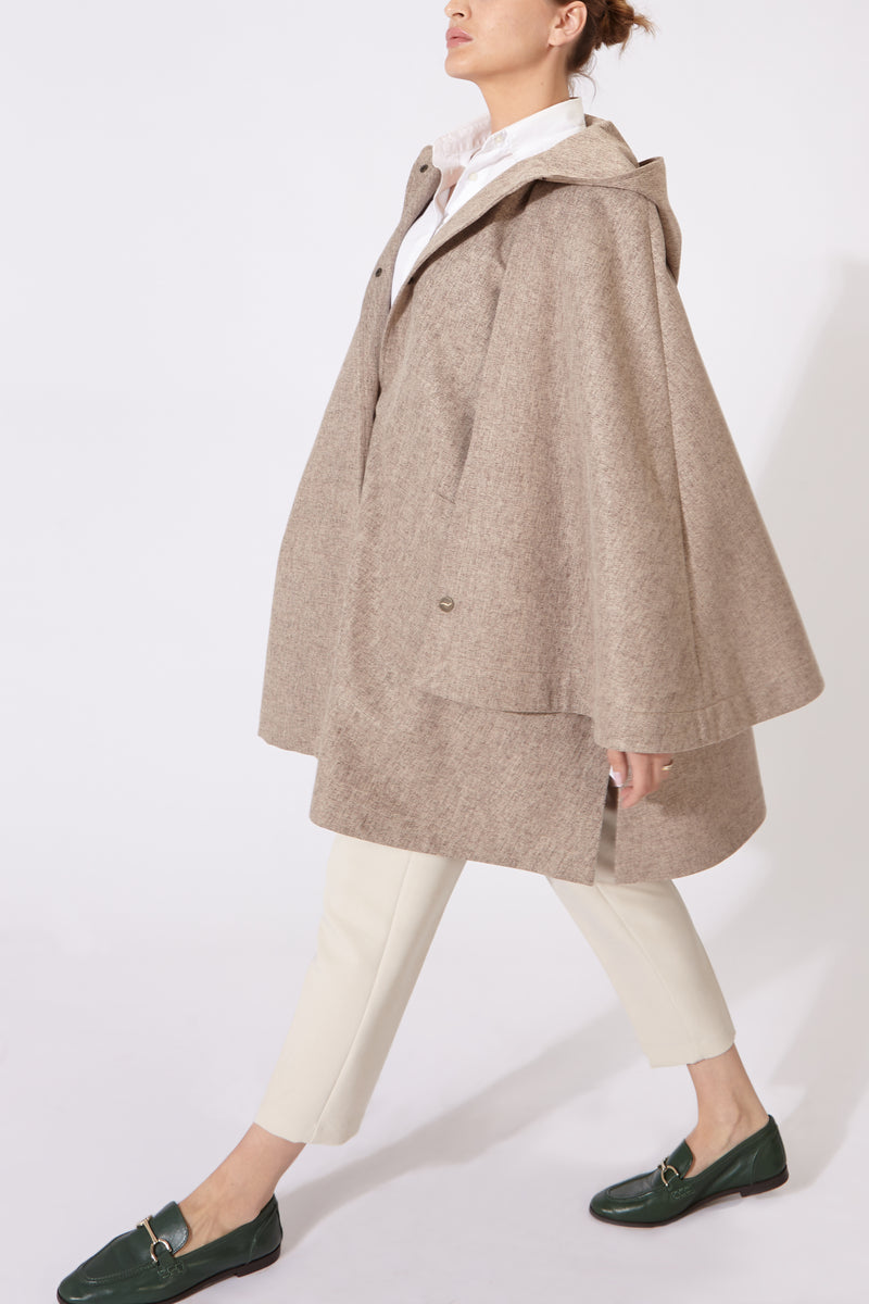 CAPA MANTIS IMPERMEABLE MARRÓN