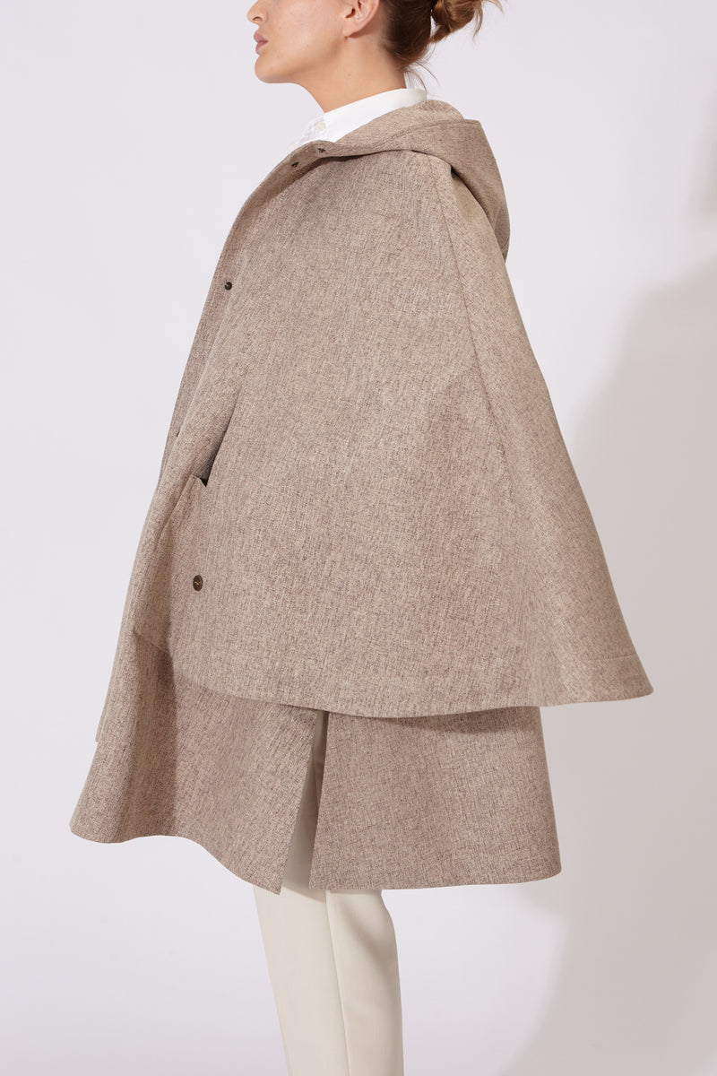 CAPA MANTIS IMPERMEABLE MARRÓN